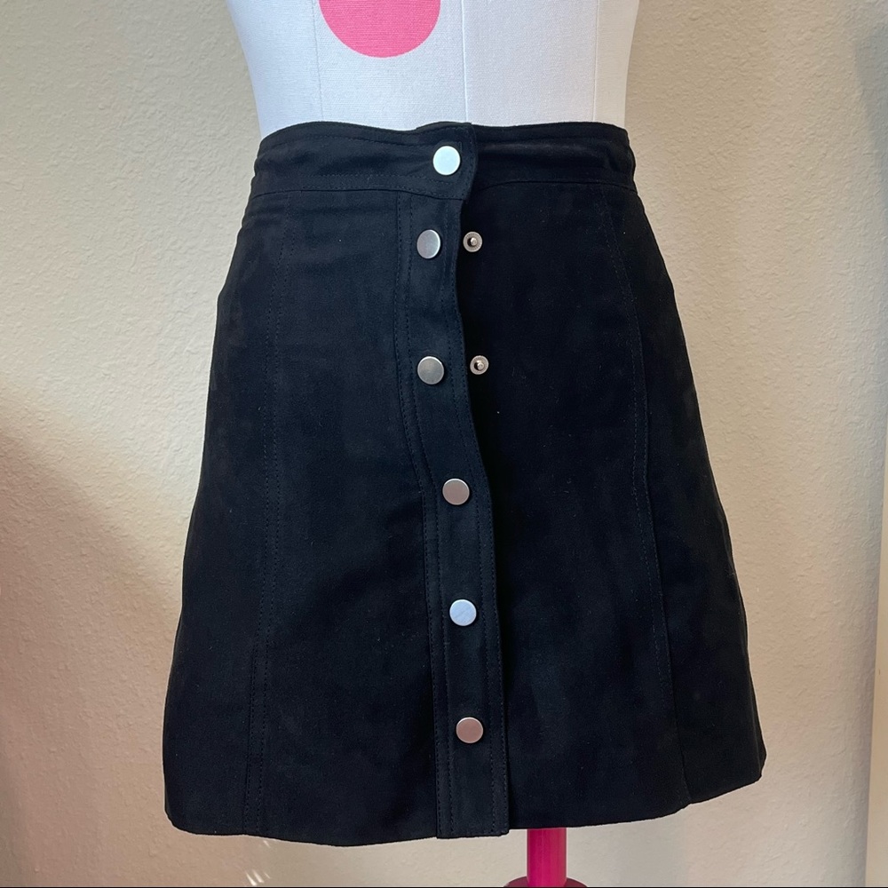 Black button down suede skirt H&M